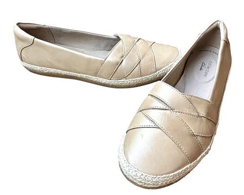 Clarks Ultimate Comfort Collection Danelly Shine Sand Leather taglia 7 5 LEGGI