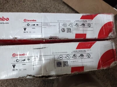 Par de rotores de freno delanteros con recubrimiento UV Brembo 09.B475.11 para Mercedes Benz SL450/550 Foto 1 de 4