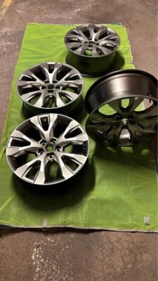 SET OF 4 20 INCH  RIM TOYOTA GRAND HIGHLANDER HYBRID 2024 OEM CHROME - Image 1 of 4