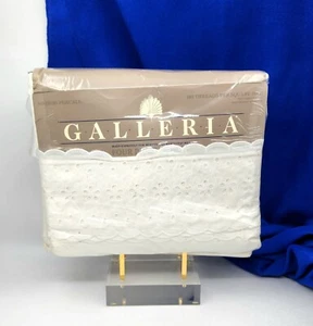 New Sealed Galleria Hillsborough White Lace Eyelet 4 Piece Full Size Sheet Set - Picture 1 of 9