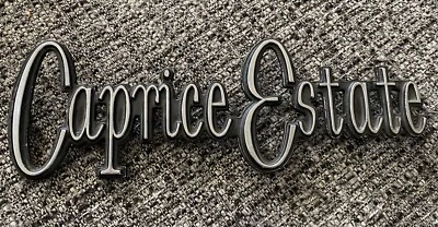 Chevy Caprice Estate Wagon 1973 1974 1975 emblema 9625395 con 4 pines Chevrolet Foto 1 de 4