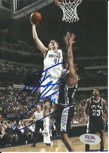 HOF Dirk Nowitzki Signed Auto 5x7 Photo Dallas Mavericks PSA/DNA - Picture 1 of 2