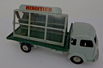 Dinky Toy  France 33c / 579 "Simca Glass Truck" ab 1955 bis 1959 (110788) - Bild 1 von 4
