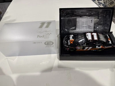 Nuevo Denny Hamlin RCCA ELITE CAR #11 FedEx Express 2008 COT 1/24 Nascar Diecast Foto 1 de 4