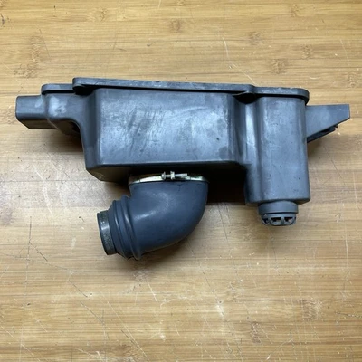 Yamaha OEM 1982-1985 YT125 1982 1983 YT175 Tri Moto 125 175 Airbox SOLO *GRIETA* Foto 1 de 4