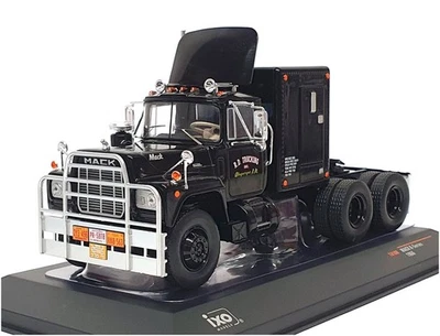 Ixo 1/43 Scale Diecast TR100 - Mack R Series Truck - Black - Image 1 of 4