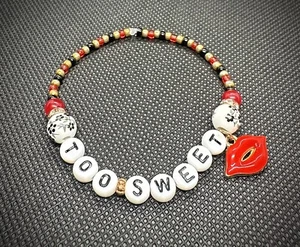 Handmade Hozier Inspired Too Sweet Friendship Bracelet With Lips Charm - Picture 1 of 1