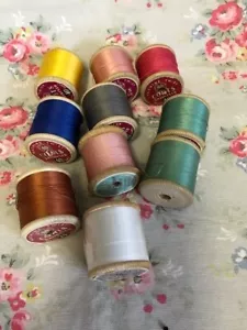 10 Vintage Holzrollen Mäntel Fäden Mix Farben - Bild 1 von 3