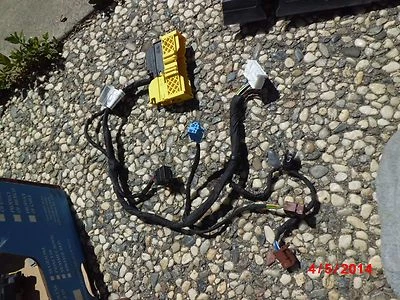 2012-2015 BMW F30 320i 328d 328i 335i 420i 428i 435i X3 X4 228i seat harness - Image 1 of 3