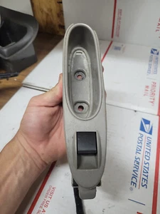 2008-2011 Chevrolet HHR RIGHT REAR Power Window Switch w/ Pull Handle Assembly - Picture 1 of 2