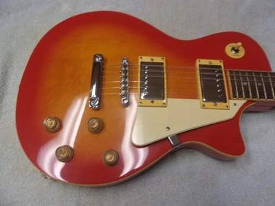 Excellent + 1995 Samick Korea Les Paul  Sunburst Electric w/Case - Image 1 of 4