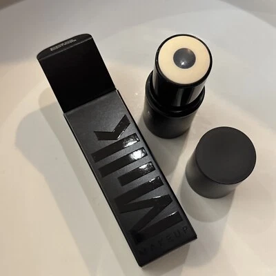 Milk Makeup Pore Eclipse Matte Blur Stick 12.5g - Image 1 of 4