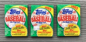 3 TOPPS 1987 BASEBALL WAX PACKS, 17 BUBBLE GUM CARD PACKS & 1 BUBBLE GUM PC. F/S - Picture 1 of 3