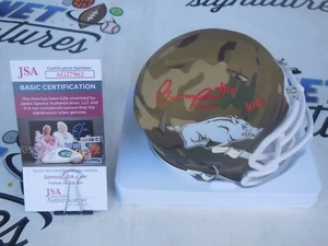 Mini casco de camuflaje Bumper Pool firmado Arkansas Razorbacks UA camuflaje certificado de autenticidad JSA camuflaje - Imagen 1 de 2