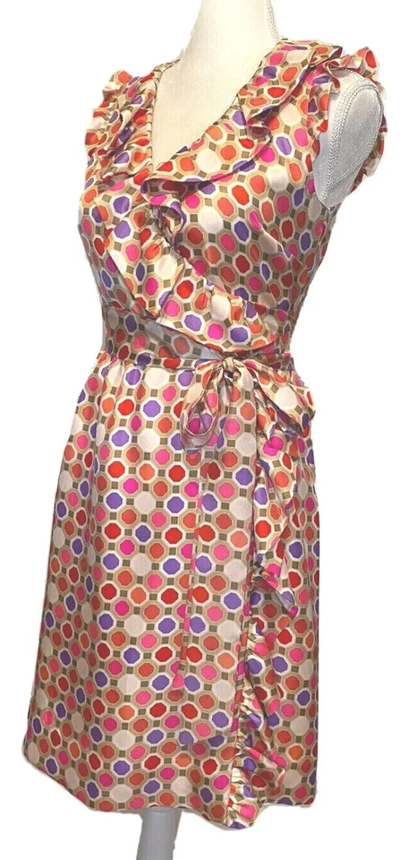 VESTIDO ENVOLVENTE FLORENCE BROADHURST PARA KATE SPADE Talla 2 Aubrey SEDA CON VOLANTES $438 Foto 1 de 4