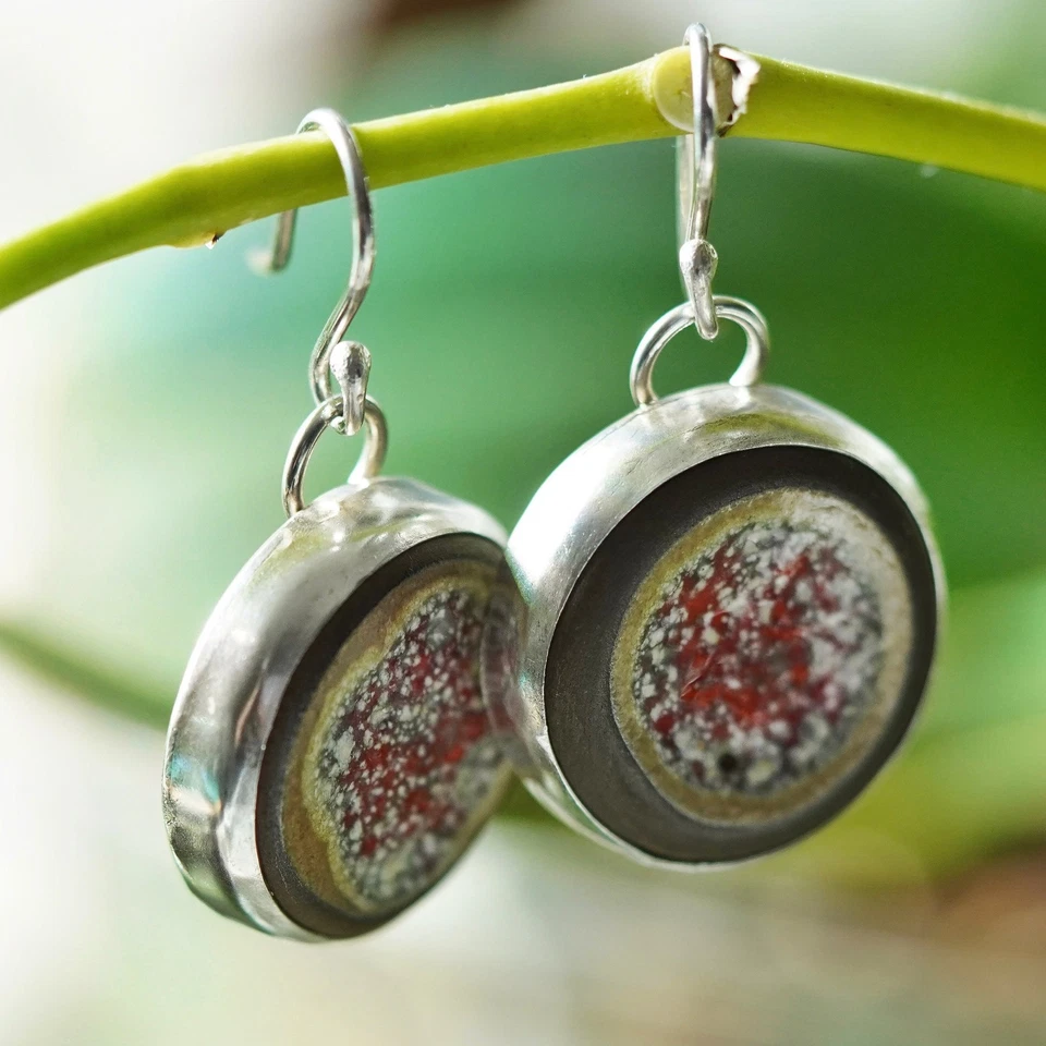 Pendientes vintage de plata de ley 925 hechos a mano con piedra artesanal redonda Foto 1 de 4