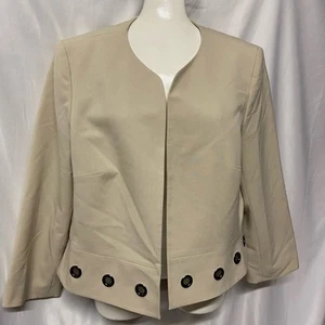 Jones Studio Separates Jacket Blazer Size M Cream Large Grommets Lined Short EUC - Picture 1 of 8