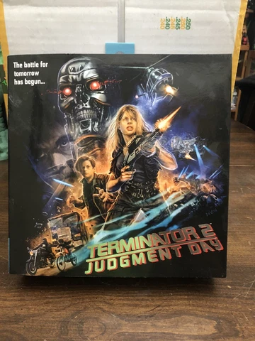 NECA Terminator 2 Judgement Day Sarah Connor & John Connor 2 pack Rare Cover
