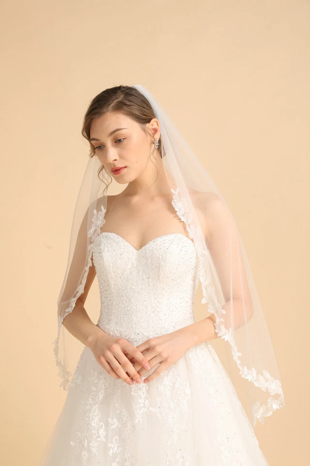 HBH Brautmoden 1-Schicht Brautschleier,Softtüll,mit Spitze bestickt,Kamm, Ivory - Bild 1 von 4