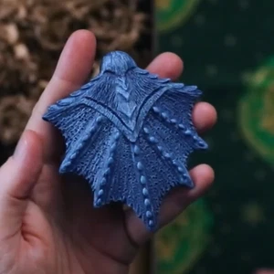 Zaubererkoffer Harry Potter Triwizard Tournament Blue Swedish Dragon Scale NEU - Bild 1 von 2