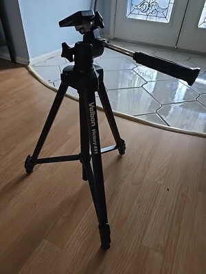 Velbon Victory 451 Black Adj Height Camera Tripod w/ PH-156 Tilt/Pan Head W/ Box - Image 1 of 4