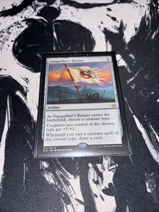 Vanquisher's Banner Ixalan Regular - Picture 1 of 2