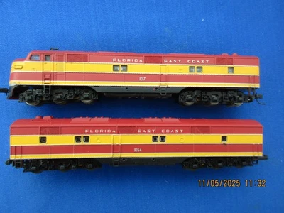 LIFE LIKE N E7 LOCO A&B UNITS "FLORIDA EAST COAST" W/ DIGITRAX DZ 125 INSTALLED - Image 1 of 4