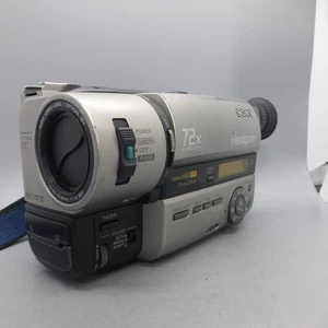 Sony Handycam CCD-TR840E Handheld Video Hi8 XR 8mm Camcorder Silver Tested - Picture 1 of 10