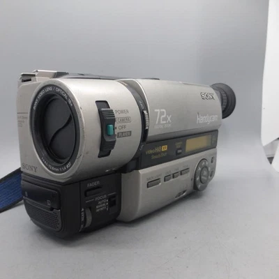 Sony Handycam CCD-TR840E Handheld Video Hi8 XR 8mm Camcorder Silver Tested - Image 1 of 4