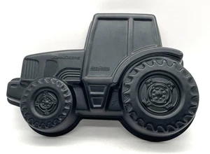 John Deere Nordic Ware Traktor Kuchenform - Bild 1 von 2