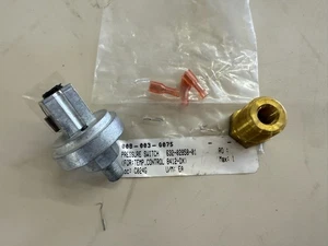 Pressure Switch 632-02858-01 - Picture 1 of 4