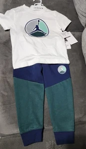 NWT! Kids Jordan 2 piece set, Size 4 - Picture 1 of 3