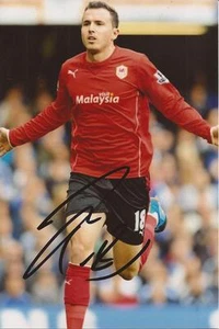 CARDIFF: JORDON MUTCH SIGNED 6x4 ACTION PHOTO+COA - Picture 1 of 1