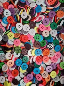 Knöpfe Nähknöpfe Basteln Bunt Mix 4 Löcher Kunststoff Nähen Harzknöpfe Set Rund - Bild 1 von 4