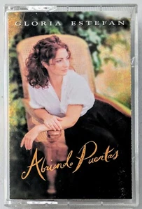 Gloria Estefan - Abriendo Puertas - Cassette Tape Vintage 1995 Sony Music Latin - Picture 1 of 3