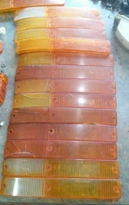 Citroen SM front turn signal lens 71-75 model, in damaged but useable condition - Bild 1 von 2