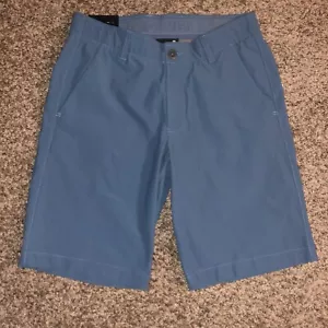 Under Armour UA Mens Microthread Golf Shorts 1306314 Brand New 30 $85 Bass Blue - Picture 1 of 2
