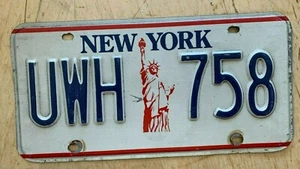 NEW YORK GRAPHIC STATUE OF LIBERTY PASSENGER AUTO LICENSE PLATE " UWH 758 " NY - Picture 1 of 1