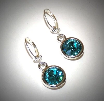 Pendientes de cristal Swarovski de circón azul de 10 mm con respaldo de palanca plateado Foto 1 de 4