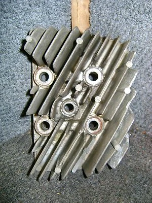 SUZUKI OEM RIGHT CYLINDER HEAD T350 T 350 REBEL TWIN 1969-1972 11111-18300  - Image 1 of 4
