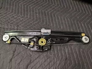 Regulador ventana trasera izquierda bmw e60/e61 serie 5 m5 51357184745 - Imagen 1 de 6