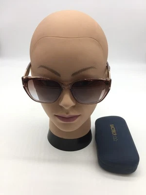 Модные солнцезащитные очки в прозрачной светло-коричневой оправе Burberry 62-15-143 с светло-коричневыми линзами - Изображение 1 из 4