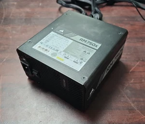 CORSAIR 750 Watt 80 Plus Gold RM750x Fully Modular RPS0109 - Picture 1 of 5