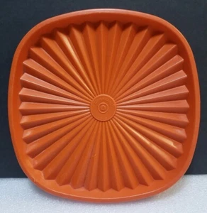 Tupperware 839-18 Orange Starburst Square Replacement Lid - Picture 1 of 9