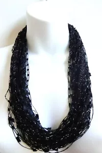 Collar Bufanda Confeti Negro Cierre Magnético Sólido Básico Negro Plata Acentos - Imagen 1 de 7