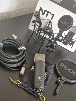 Rode NT1 Signature Black Großmembran-Kondensatormikrofon- wie neu - Bild 1 von 2