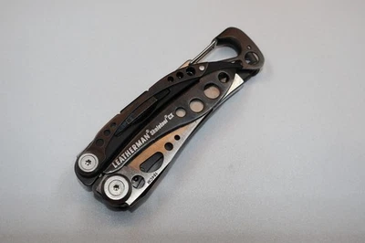 CUCHILLO ALICATES MULTIHERRAMIENTA LEATHERMAN SKELETOOL CX LISO 154CM Foto 1 de 4