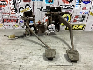 Toyota Pickup Truck 89-95 Embrague y Pedal de Freno Conjunto Soporte Pickup - Imagen 1 de 8