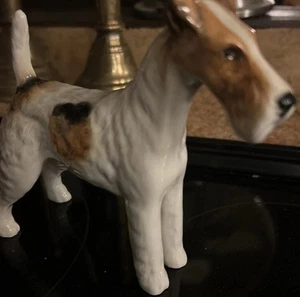 Figura TERRIER de porcelana 6x5 pelo alambre 6x5 TALAVERA ROMULUS #963 PERRO BESWICK - Imagen 1 de 9