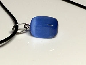 Pendant Blue Chalcedony Natural Stone Leather Strap Cord Jewellery - Picture 1 of 6